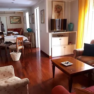 https://rey-apartament.it-romehotels.com